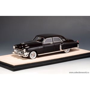 модель автомобиля Cadillac Fleetwood 60 Special 1949 черный в масштабе 1 43