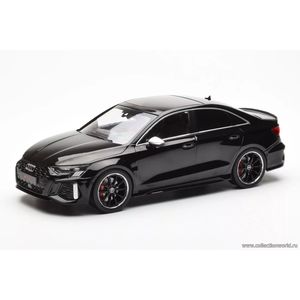 модель автомобиля Audi RS3 limousine 2022 черный в масштабе 1 18