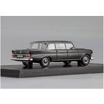 масштабная модель MERCEDES-BENZ 200 W110 BINZ Lang 1965 1 43