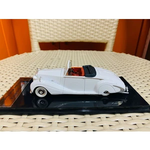 масштабная модель Rolls-Royce 1950 Silver Wraith Roadster Белый 1 43