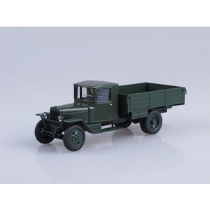 модель грузовика ЗИС-5В — модель советского грузовика (буква «В» обозначала «военный»). В 1942 году на ЗИС-5В были применены облегченная на 124 кг кабина из фанеры и дерева («вагонки»). Доски обшивки крепились гвоздями. Крыша каби в масштабе 1 43